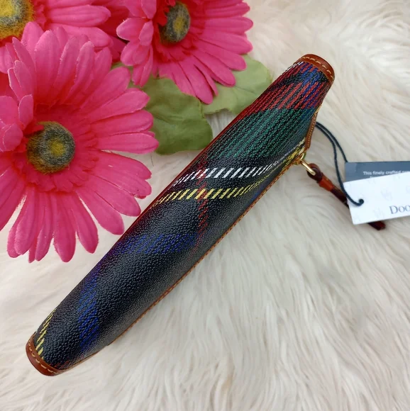 Dooney and Bourke Charcoal Tartan Plaid Windsor Continental Wallet - Picture 6 of 16